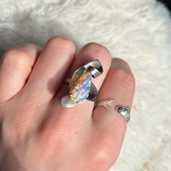 Unique Sterling Silver & Faux Opal Ring - Picture 10 of 16